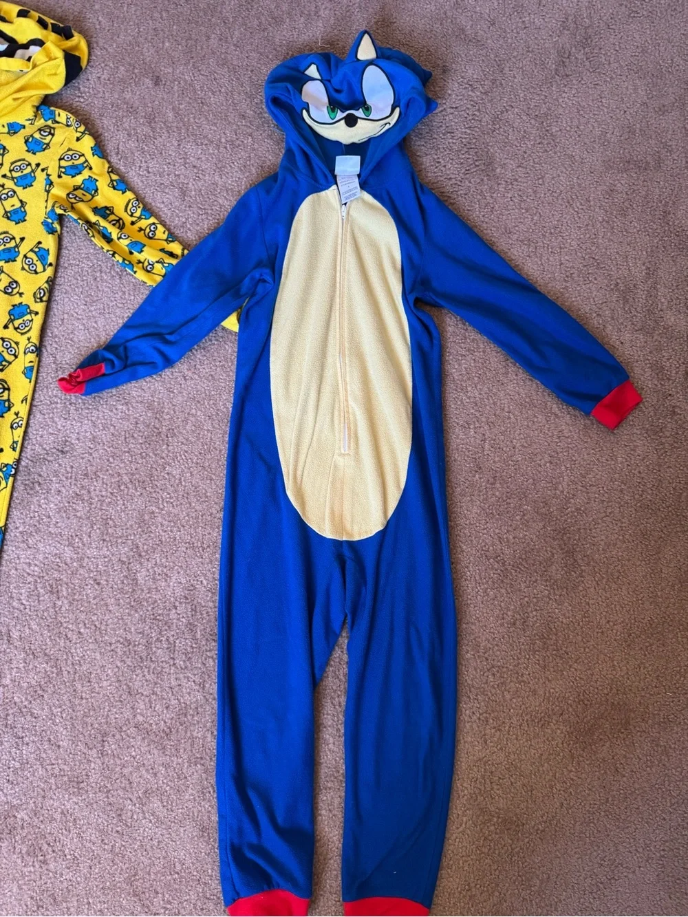 Kids Minion & Sonic One-Piece Hooded Pajama Bundle Size 8